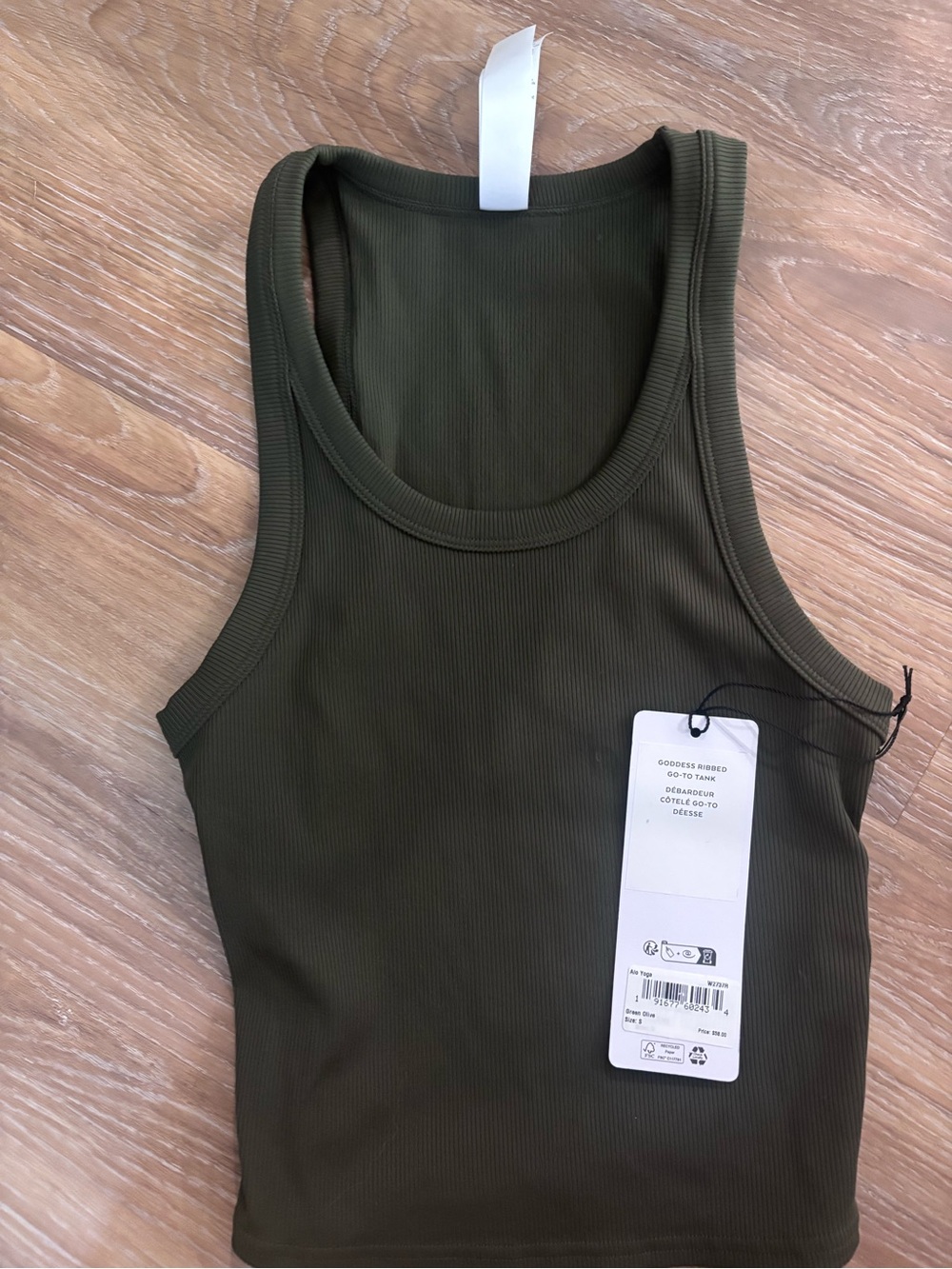 Alo Yoga Godess Rib tank in Olive